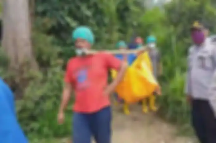 Terduga pencuri dihakimi warga hingga dikubur di kaki gunung masih hidup