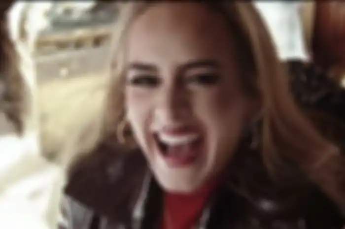 Adele di Video Blooper 'Easy On Me'