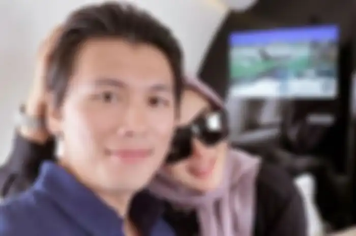 Reino Barack dan Syahrini