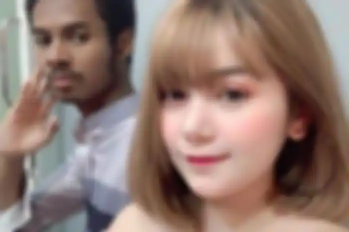 Gadis cantik bak boneka dicibir gara-gara nikahi pria berkulit hitam, wajah anaknya buat terkejut 