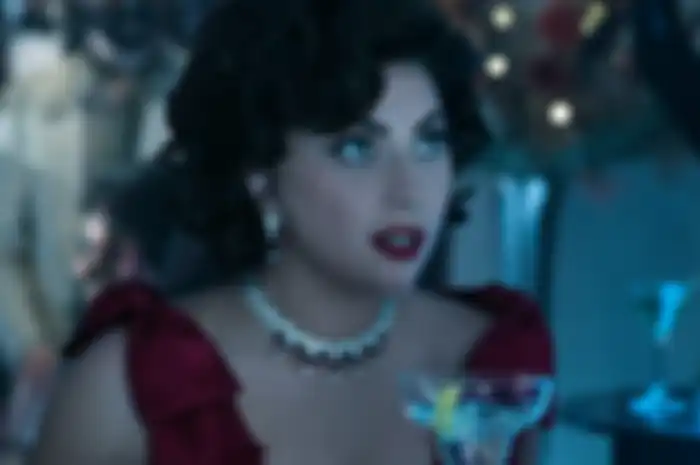 Llady Gaga sebagai Patrizia Reggiani