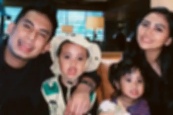 Kompak Rayakan Ulang Tahun Putri Keduanya, Chava, Rachel Vennya dan Okin Terlihat Bahagia Bak Keluarga Utuh