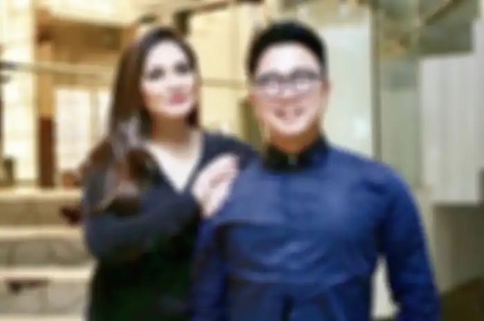 Foto tampang manajer Nia Daniaty tersebar luas usai ikut terseret dalam kasus penipuan CPNS yang diduga dilakukan Olivia Nathania. 