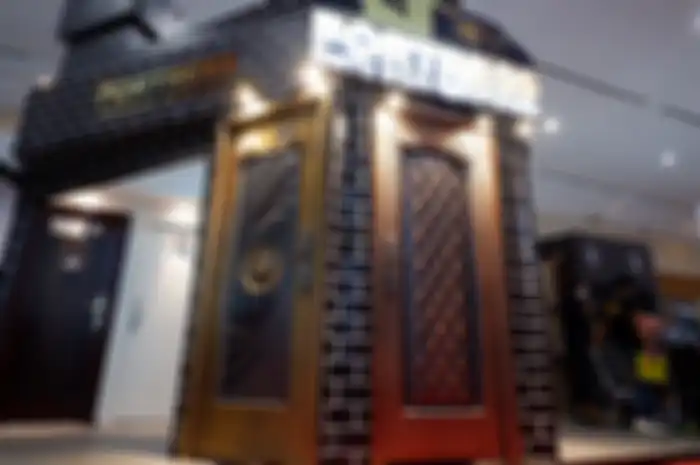 Ilustrasi-Pintu baja dari Fortress.