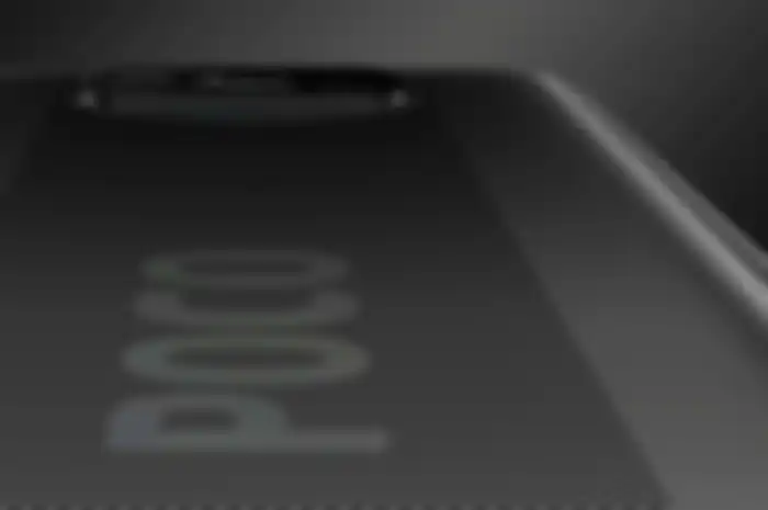 Ilustrasi logo POCO di casing belakang POCO X4