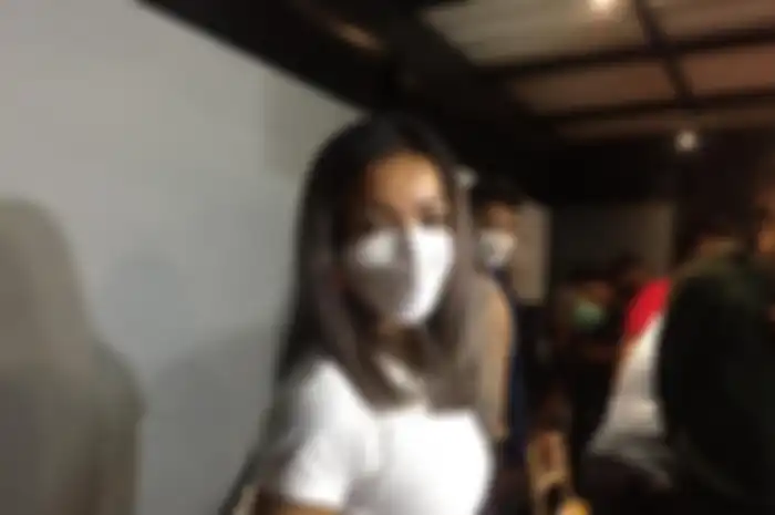 Nirina Zubir saat ditemui Grid.ID di kawasan Petamburan, Jakarta Barat , Jumat (26/11/2021).