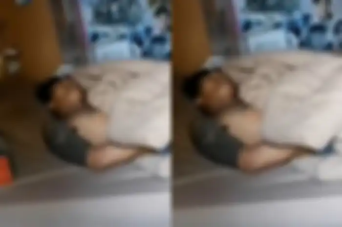 Penampakan perampok saat tidur di kamar putri pemilik rumah yang merupakan seorang petugas polisi.