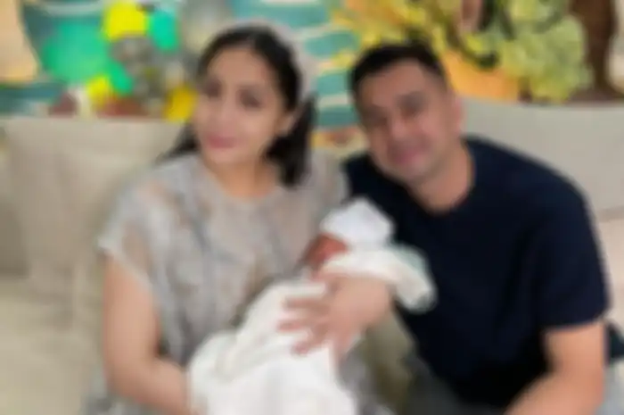 Nagita Slavina, Raffi Ahmad dan Rayyanza Malik Ahmad.