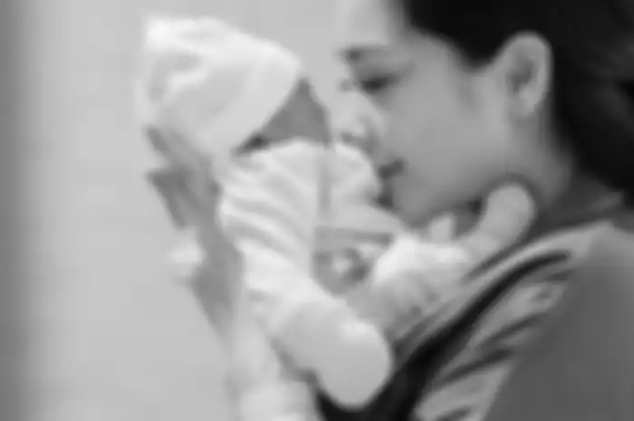 Potret Nagita Slavina dan putra keduanya Rayyanza Malik Ahmad