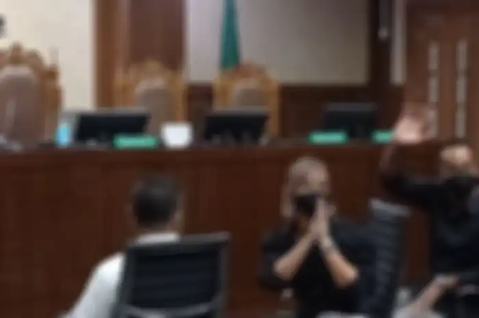 Suasana sidang Nia Ramadhani dan Ardi Bakrie di Pengadilan Negeri Jakarta Selatan, Kamis (02/12)