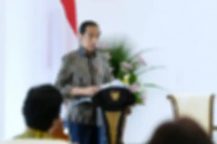 Presiden Joko Widodo (Jokowi) soroti risiko penyebaran varian Omicron.