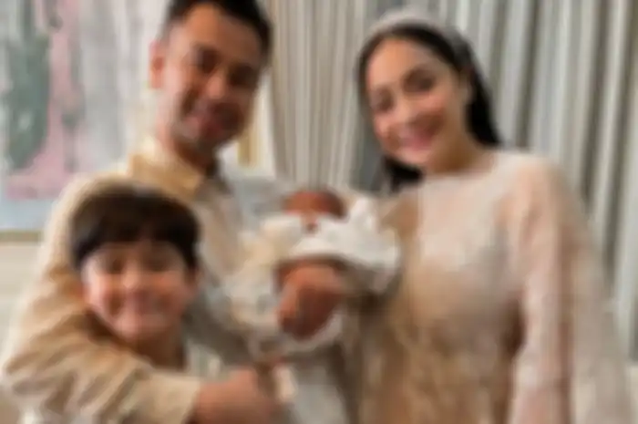 Raffi Ahmad menjawab keinginan Rafathar pensiun dini jadi artis usai adiknya lahir.