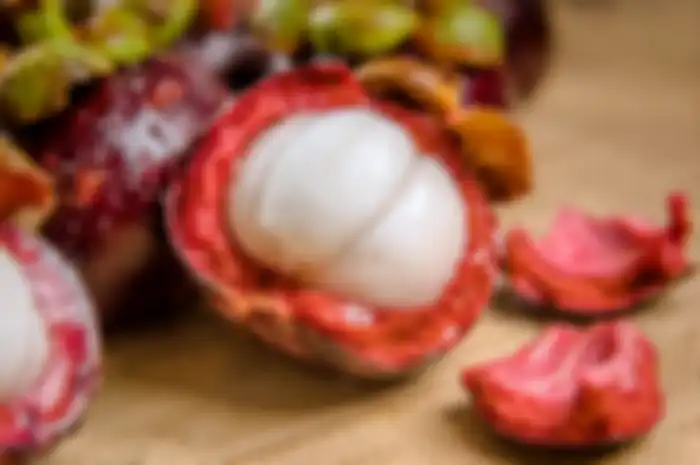Ketahui segudang khasiat kulit buah manggis bagi kesehatan.