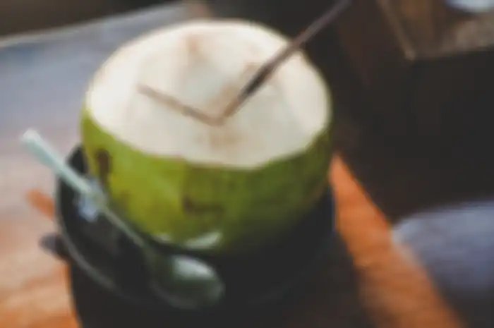 Manfaat minum air kelapa 