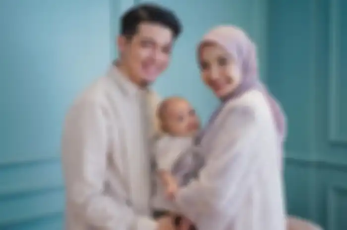 Zaskia Sungkar, Irwansyah, dan Ukkasya