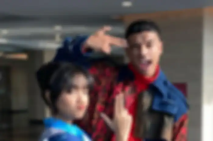 Fuji dan Fadly Faisal adik mendiang Bibi Ardiansyah.
