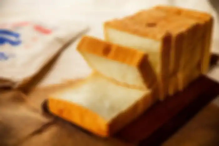Roti tawar putih hanya memiliki sedikit nutrisi.