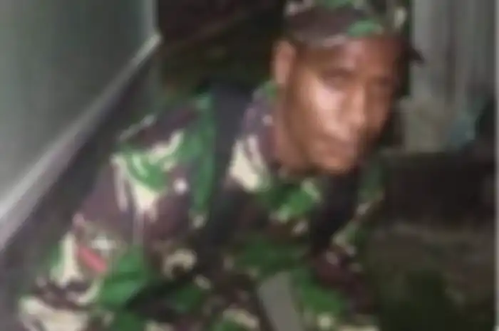Foto Prada Yotam yang lari dari kesatuannya itu mendapat beragam komentar dari pengikut fanpage kelompok teroris KKB Papua.
