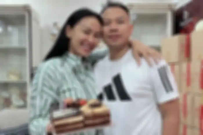 Vicky Prasetyo dan Kalina Ocktaranny