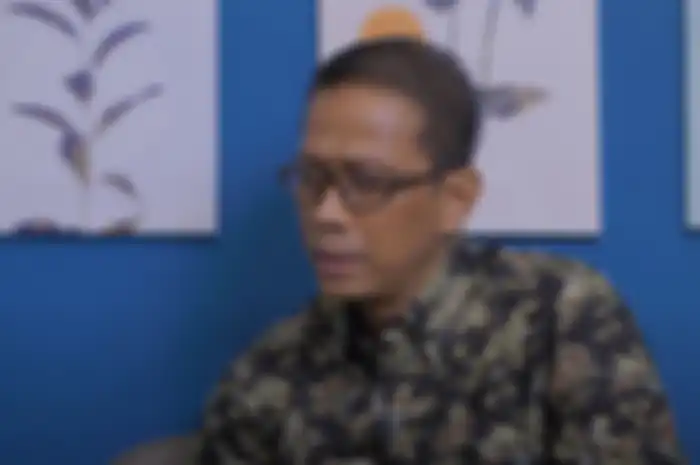 Doddy Sudrajat  banjir kritikan ketika kunjungi makam Vanessa