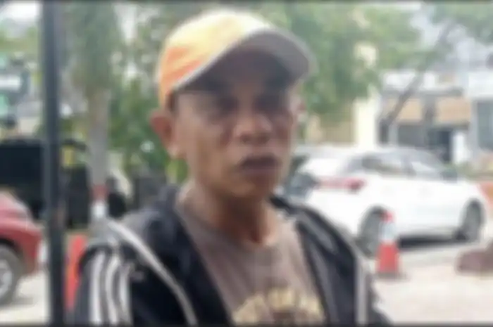 Foto joki vaksin yang diunggah dokter Tirta sontak diserbu netizen. Banyak netizen yang ikut terkejut hingga memberikan ragam komentar. 
