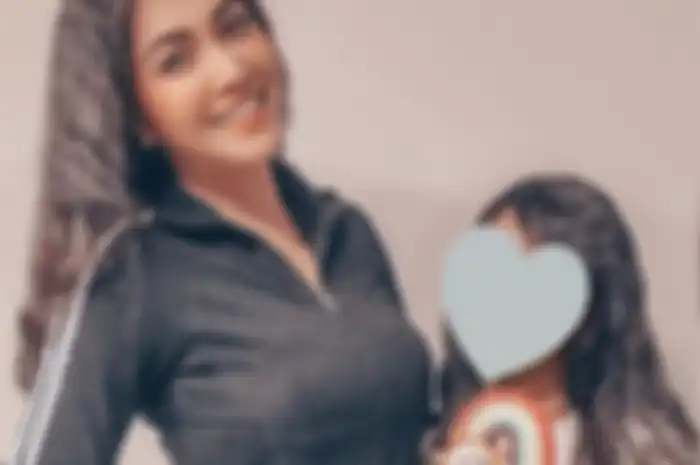 Denada menceritakan kondisi sang anak saat ini