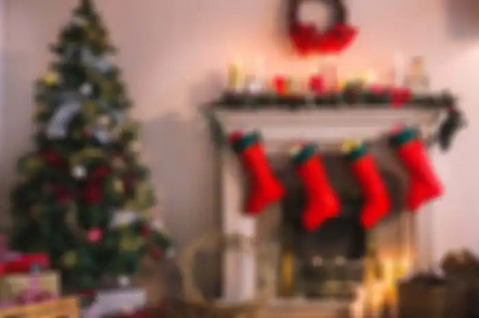 Hiasan kaus kaki pada saat Natal.