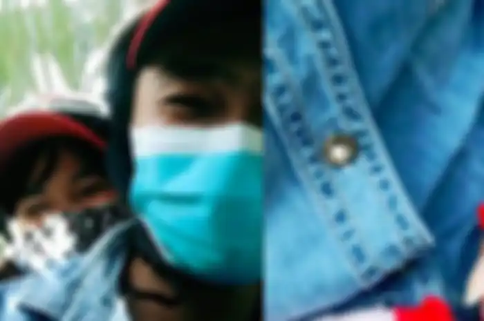 Pasutri tetap mesra meski dalam perjalanan menuju sidang perceraian.