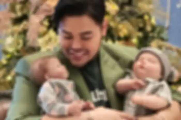 Ivan Gunawan ungkap rencana masa depan untuk kedua boneka bayi yang ia anggap seperti anak sendiri.