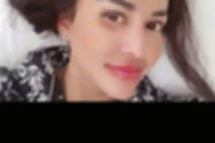 Foto artis sinetron CA terkuak. Bahkan, warga menjuluki hotel tempat dia beroperasi sebagai sarang kondom bekas. Begini nasibnya sekarang.