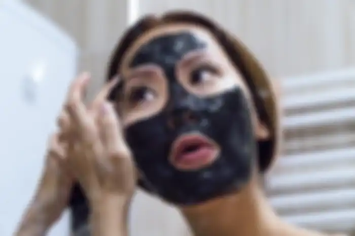 Manfaat Tersembunyi Masker Charcoal 