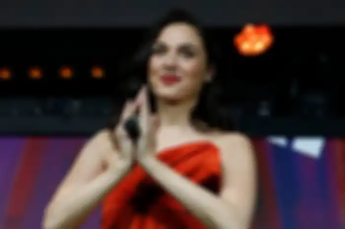 Gal Gadot Ngaku Malu Pernah Bikin Video Cover Lagu Imagine Sampai Dihujat Netizen, Padahal Niatnya Tulus tapi Kualitasnya Emang Jelek