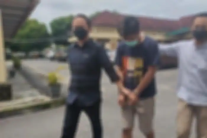 Sopir travel berbuat asusila terhadap penumpangnya