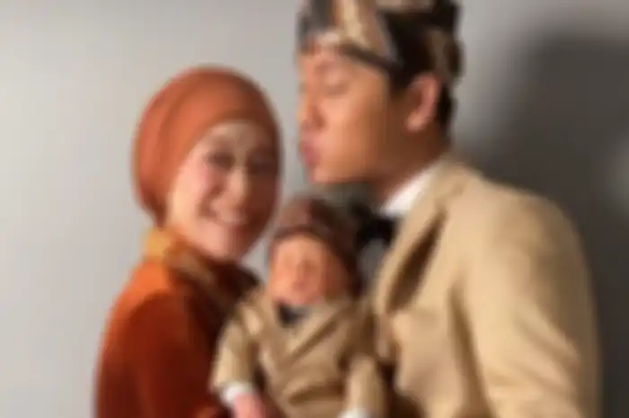 Penampilan Lesty saat photoshoot jadi sorotan.