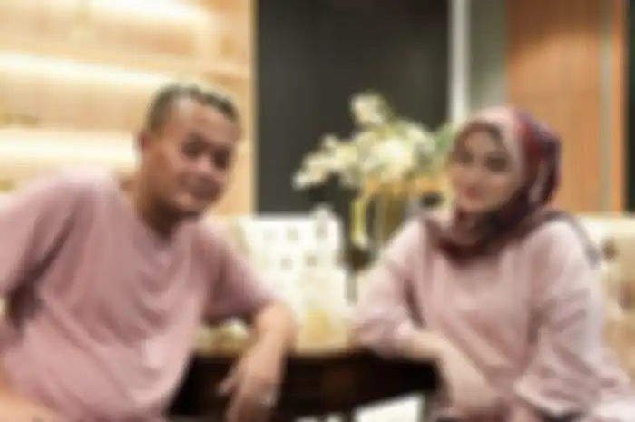 Sule dan Nathalie Holscher.