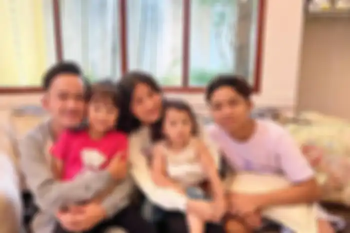 Keluarga Ruben Onsu dan Sarwendah