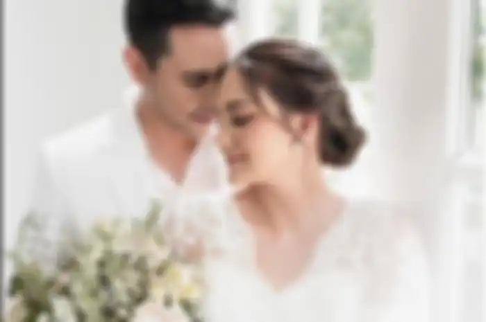 Donna Agnesia dan Darius Sinathrya jadi buah bibir