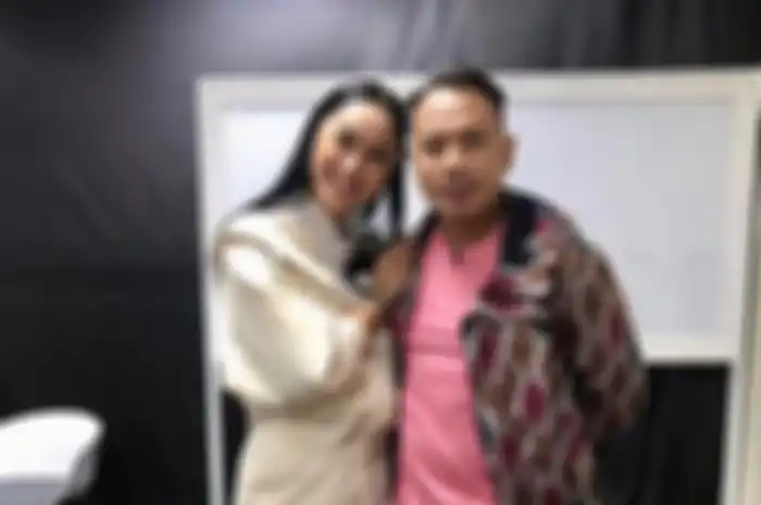 Kalina Ocktaranny bantah pengakuan Vicky Prasetyo yang soal tak pernah mengucapkan talak kepadanya 
