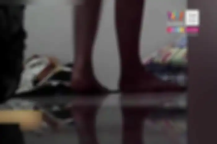 Viral wanita pergoki kakak ipar pasang kamera tersembunyi di kamarnya.