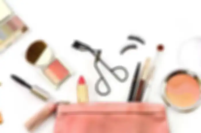 Mulai dari Loyang hingga Pot Taman, Enggak Sangka 9 Benda ini dapat Difungsikan Sebagai Wadah Makeup 