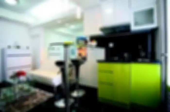 Furnitur di setiap ruang beda warna. 