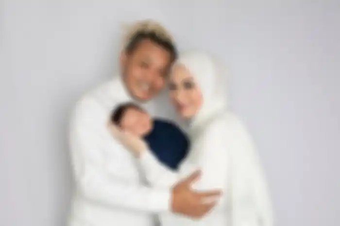 Sule, Nathalie Holscher dan sang putra 