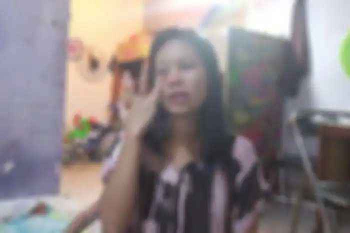 Melvi Monita ibu dari dua anak warga Depok menjual ginjalnya RP1 miliar.