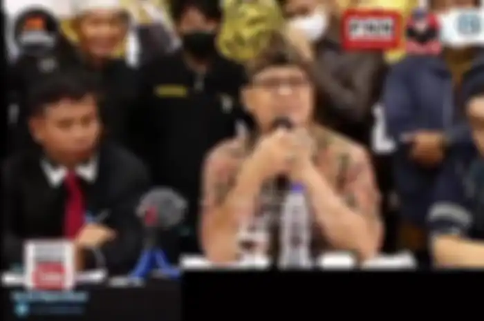 Sosok Edy Mulyadi yang tengah viral gara-gara pernyataan kontroversialnya