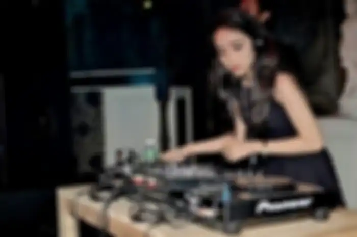 DJ Indah Cleo