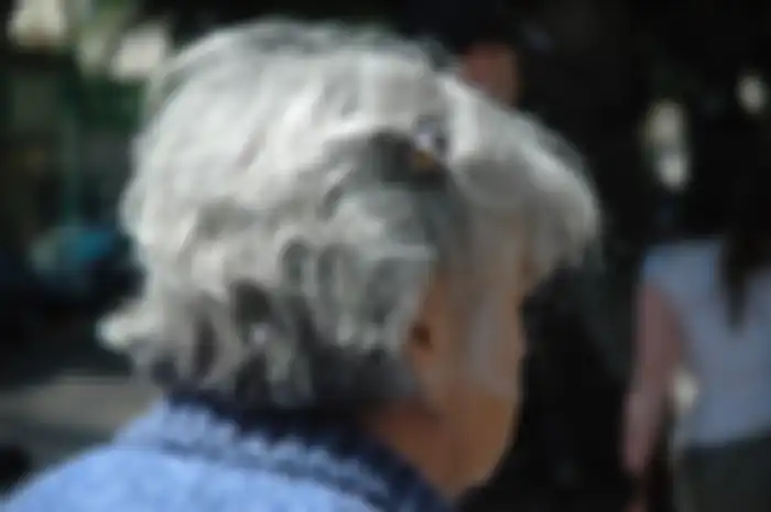 Ilustrasi rambut beruban