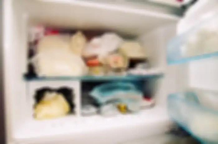 Cara membersihkan freezer