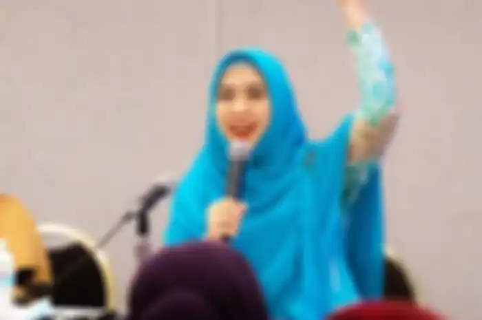 Oki Setiana Dewi