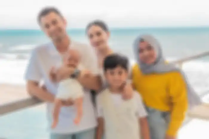Mbak Lala bersama keluarga Raffi Ahmad