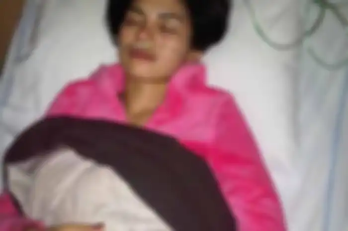 Nikita Mirzani dirawat di rumah sakit